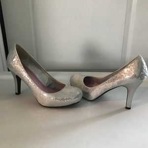 Sparkly Silver Pump